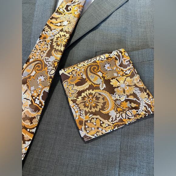 Men’s 3 Piece Tie Set Brown Paisley Tie Pocket Square Cufflinks 57.75"x3.25" - Picture 2 of 4